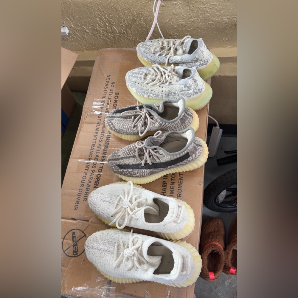 Yeezy sizes 5, 4 1/2, 5